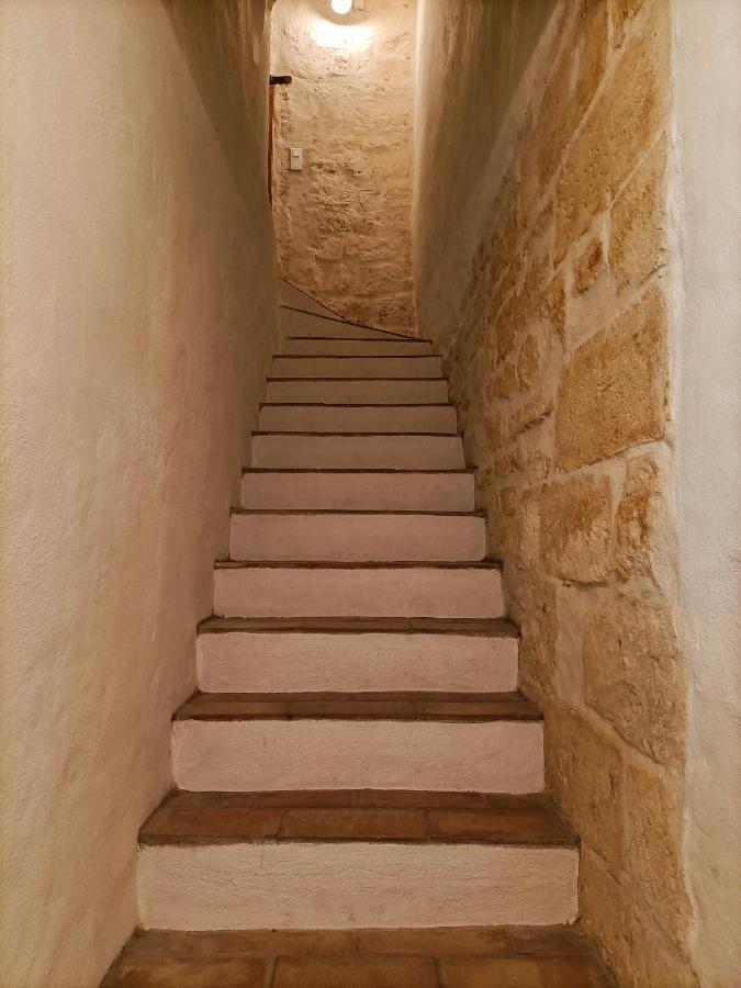 Maison Atypique Coeur De Village Historique วิลเนิฟ-เลส์-อาวิญง ภายนอก รูปภาพ