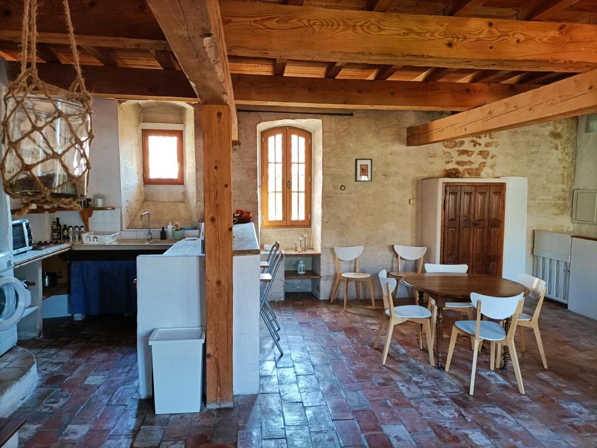 Maison Atypique Coeur De Village Historique วิลเนิฟ-เลส์-อาวิญง ภายนอก รูปภาพ